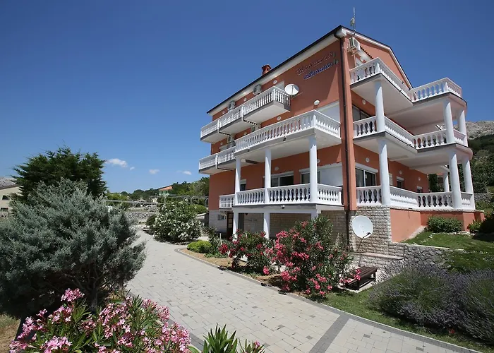 בית הארחה Antonia